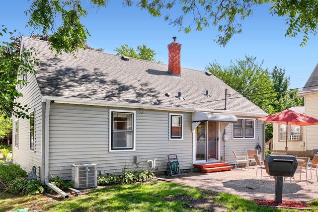 1324 Buchanan Street NE, Minneapolis, MN 55413
