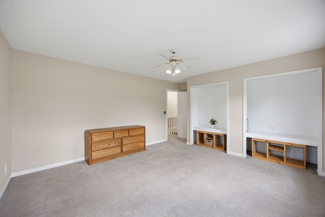 7N660 Cloverfield Circle, St. Charles, IL 60175
