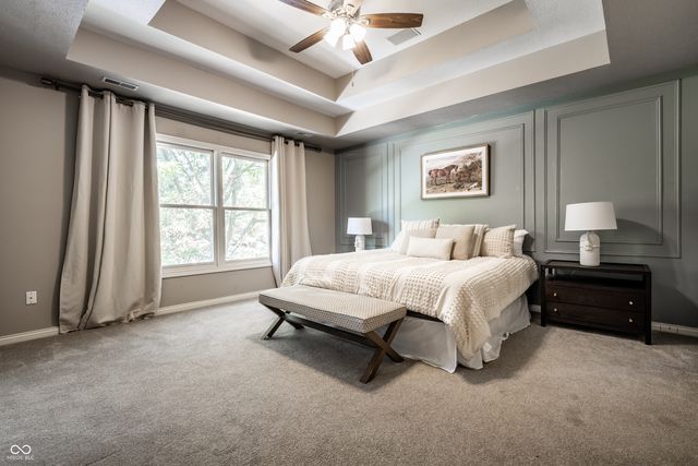 1498 Pondview, Carmel, IN 46032