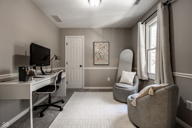 1498 Pondview, Carmel, IN 46032