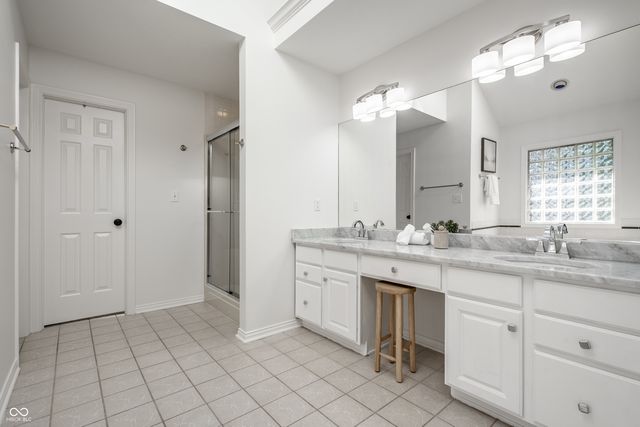 1498 Pondview, Carmel, IN 46032