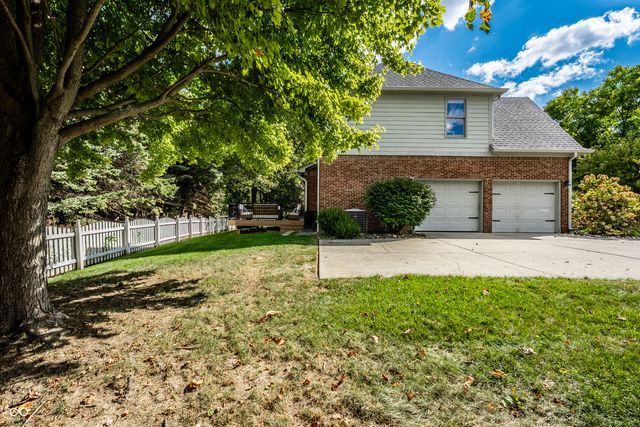 1498 Pondview, Carmel, IN 46032