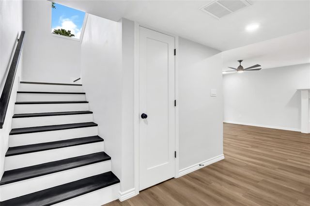 7 Briar Dale Court A, Houston, TX 77027