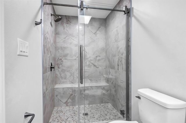 7 Briar Dale Court A, Houston, TX 77027