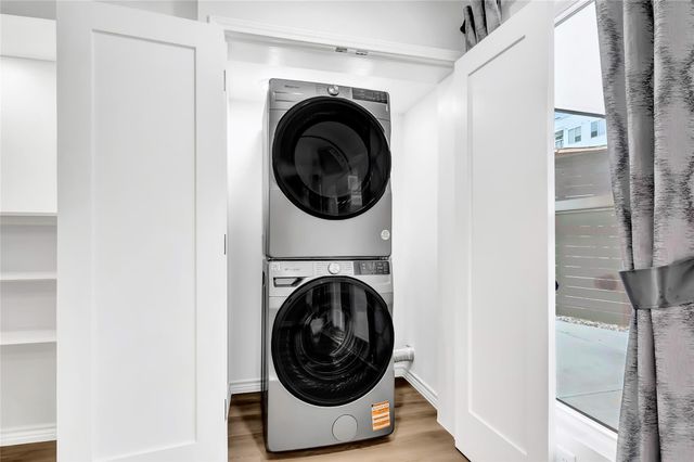 7 Briar Dale Court A, Houston, TX 77027