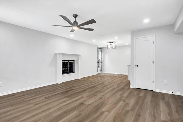 7 Briar Dale Court A, Houston, TX 77027