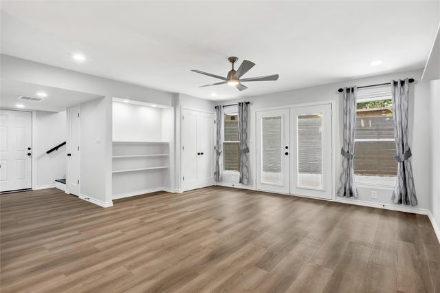 7 Briar Dale Court A, Houston, TX 77027