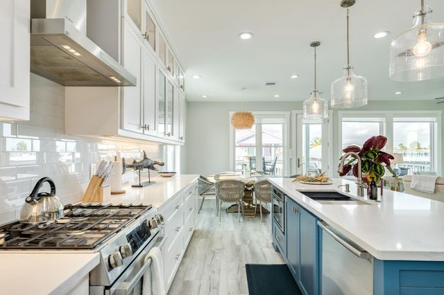 16702 Montego Way, Jamaica Beach, TX 77554