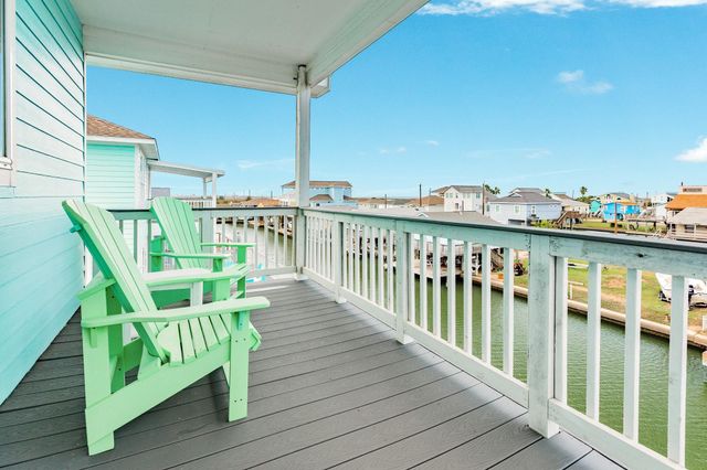 16702 Montego Way, Jamaica Beach, TX 77554