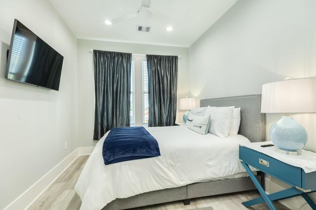 16702 Montego Way, Jamaica Beach, TX 77554