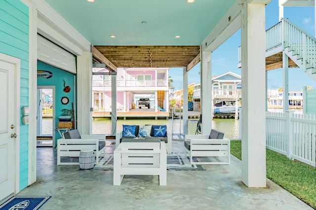 16702 Montego Way, Jamaica Beach, TX 77554