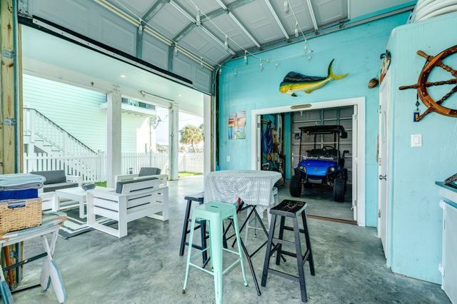 16702 Montego Way, Jamaica Beach, TX 77554