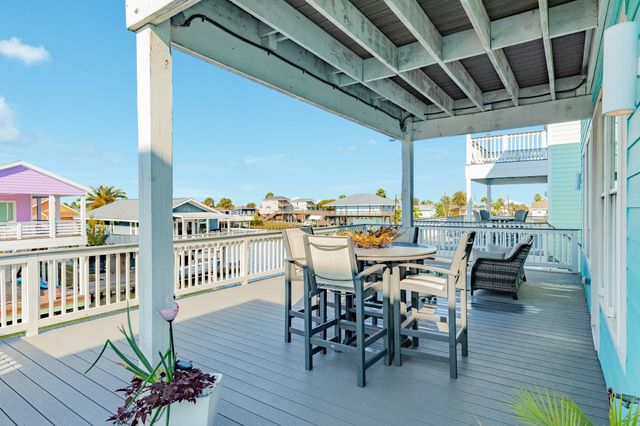 16702 Montego Way, Jamaica Beach, TX 77554