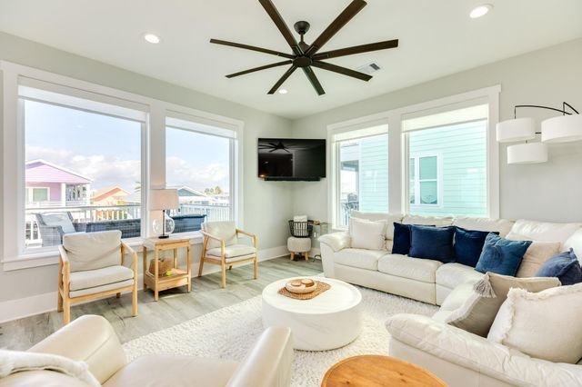 16702 Montego Way, Jamaica Beach, TX 77554