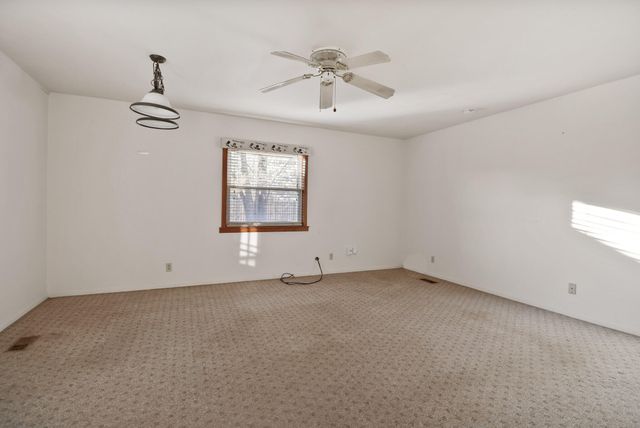 8132 Sycamore Avenue, Highland, IN 46322