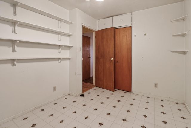 8132 Sycamore Avenue, Highland, IN 46322