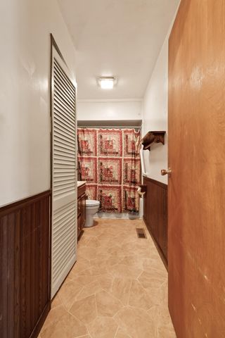 8132 Sycamore Avenue, Highland, IN 46322