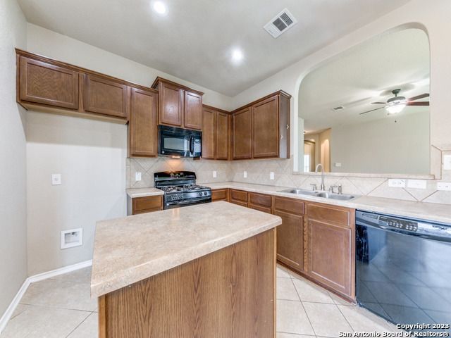 764 FOUNTAIN GATE, Cibolo, TX 78108