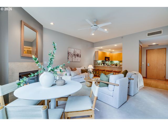 300 W 8TH St W 236E, Vancouver, WA 98660