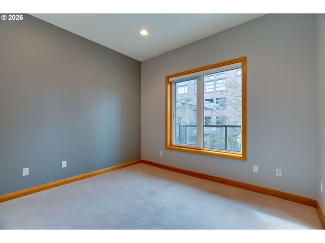 300 W 8TH St W 236E, Vancouver, WA 98660