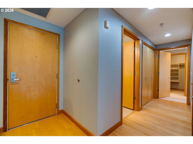 300 W 8TH St W 236E, Vancouver, WA 98660