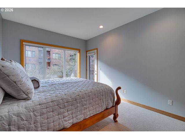 300 W 8TH St W 236E, Vancouver, WA 98660