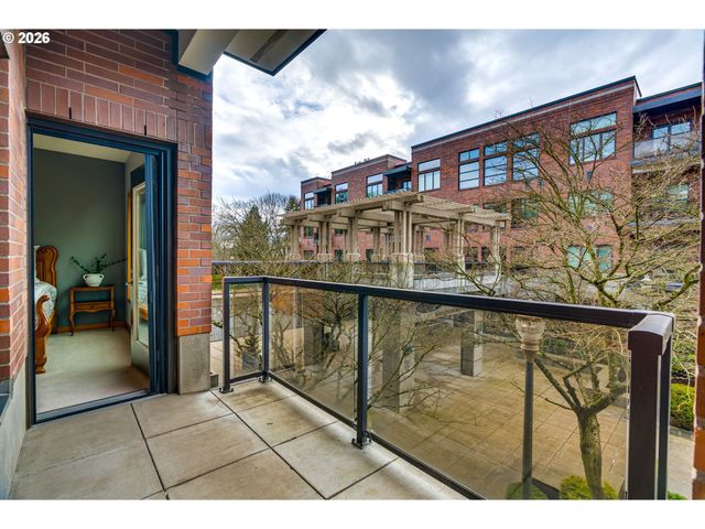 300 W 8TH St W 236E, Vancouver, WA 98660