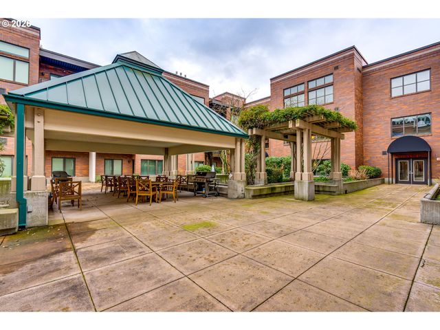 300 W 8TH St W 236E, Vancouver, WA 98660