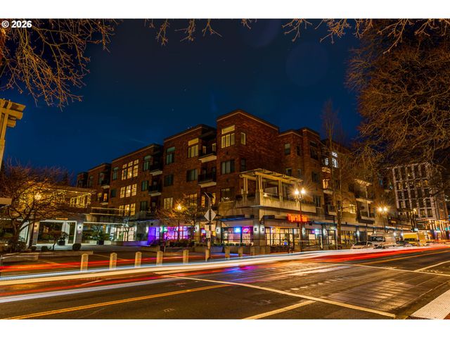 300 W 8TH St W 236E, Vancouver, WA 98660