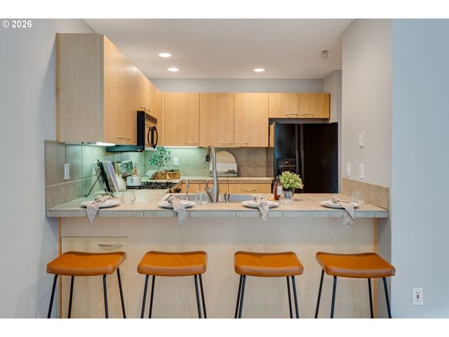 300 W 8TH St W 236E, Vancouver, WA 98660