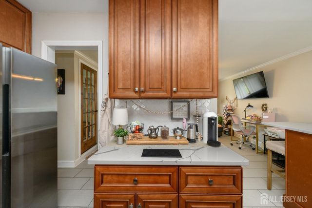 86 Leber Avenue, Carteret, NJ 07008