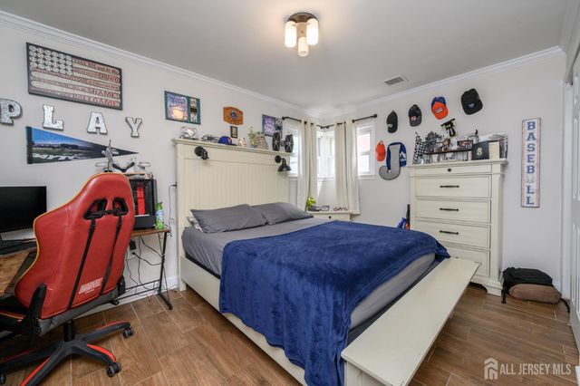 86 Leber Avenue, Carteret, NJ 07008