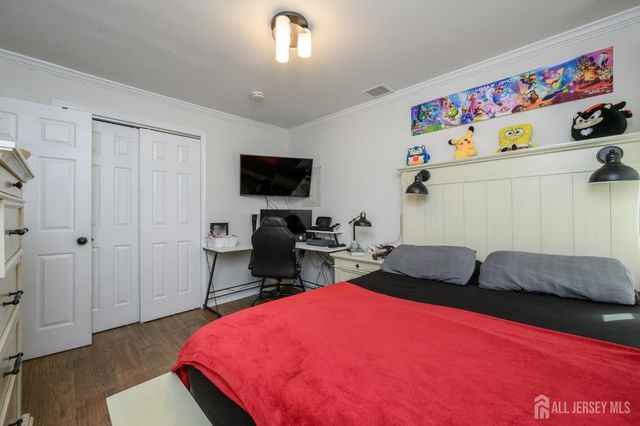 86 Leber Avenue, Carteret, NJ 07008