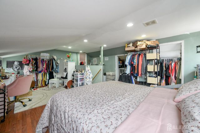 86 Leber Avenue, Carteret, NJ 07008