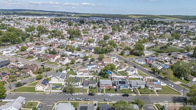 86 Leber Avenue, Carteret, NJ 07008