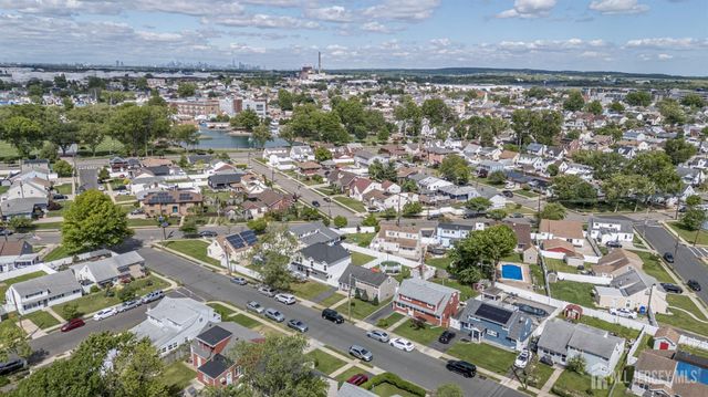 86 Leber Avenue, Carteret, NJ 07008