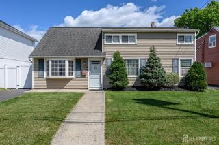 86 Leber Avenue, Carteret, NJ 07008