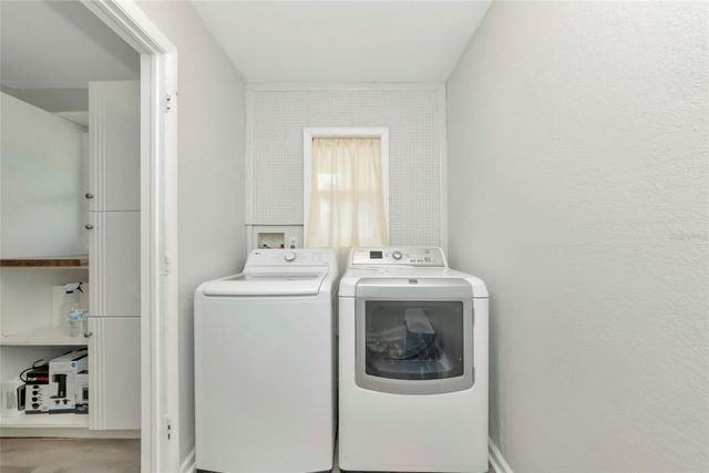 6703 ELECTRA AVENUE, North Port, FL 34287