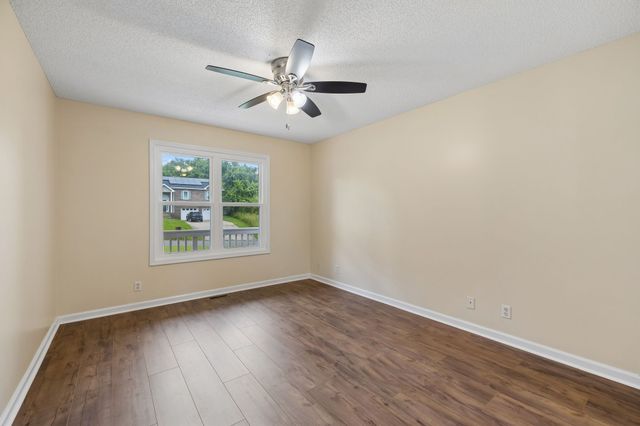 2687 Blue Willow Ct, Clarksville, TN 37042