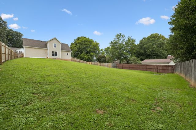 2687 Blue Willow Ct, Clarksville, TN 37042