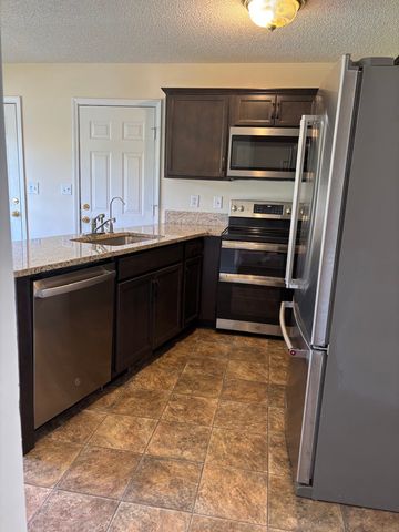 2687 Blue Willow Ct, Clarksville, TN 37042