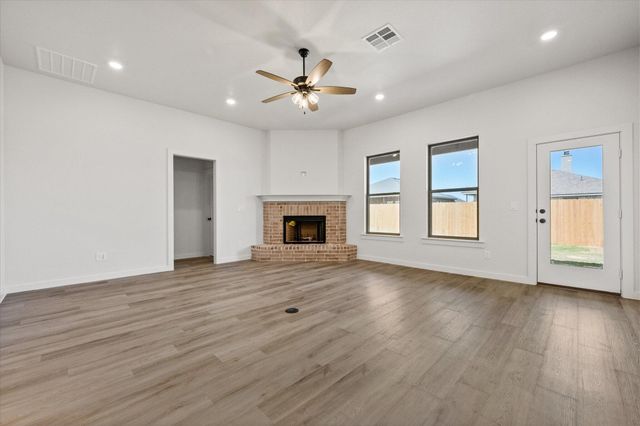 7014 16th Street, Lubbock, TX 79416
