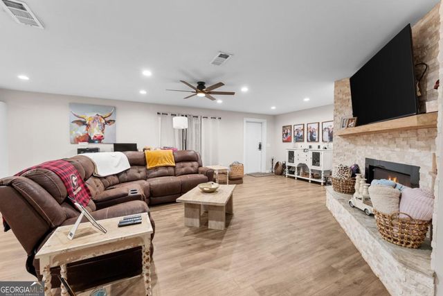 196 Adams Duncan Road, Hull, GA 30646