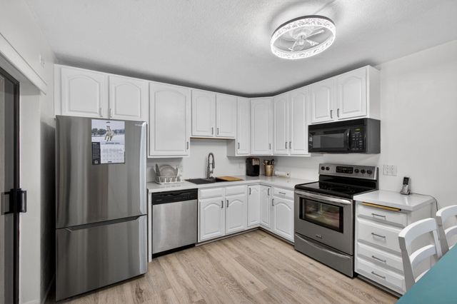 1213 12th Terrace, Palm Beach Gardens, FL 33418