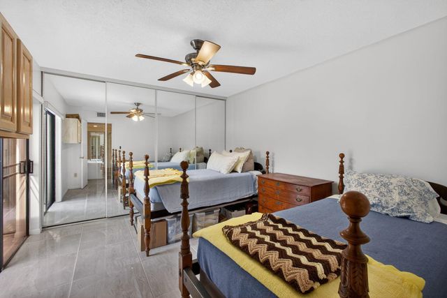 1213 12th Terrace, Palm Beach Gardens, FL 33418