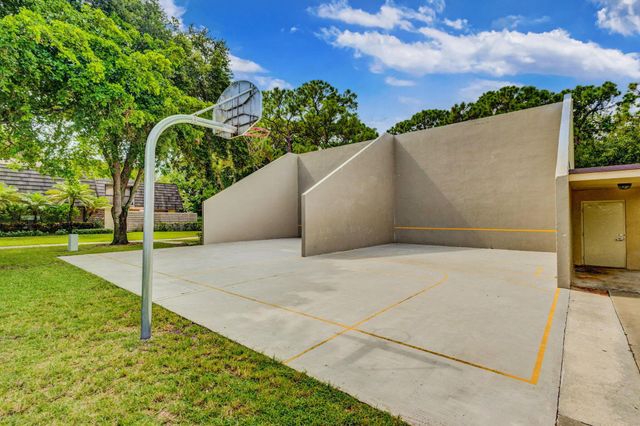 1213 12th Terrace, Palm Beach Gardens, FL 33418