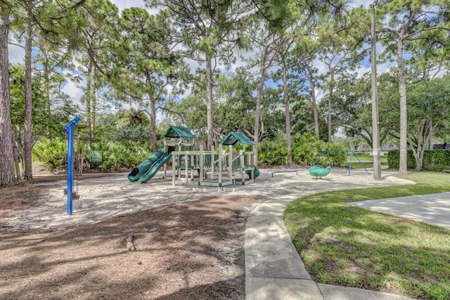 1213 12th Terrace, Palm Beach Gardens, FL 33418