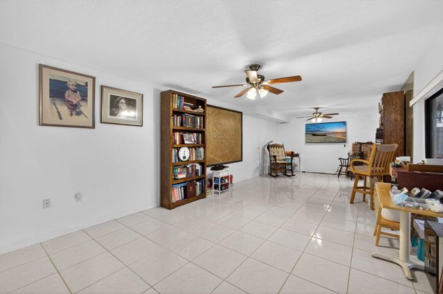 1213 12th Terrace, Palm Beach Gardens, FL 33418