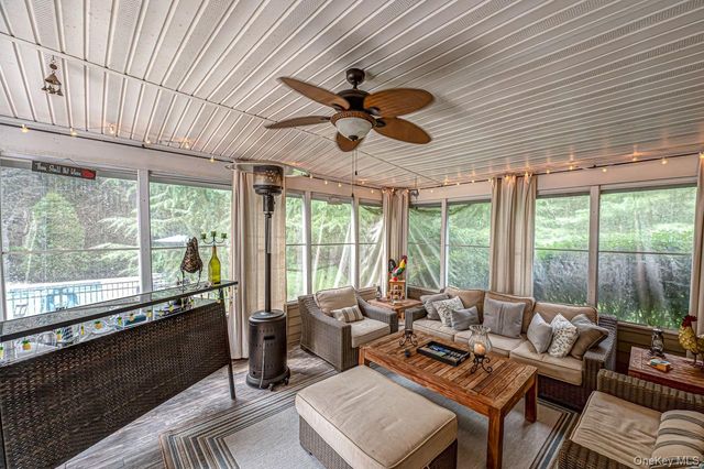 9 Fox Meadow Lane, Head Of The Harbor, NY 11780