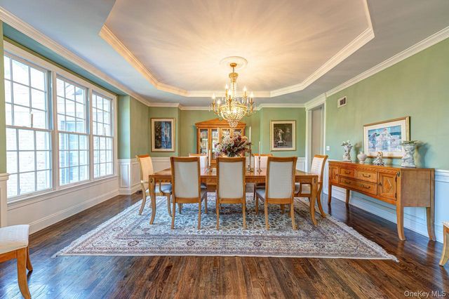 9 Fox Meadow Lane, Head Of The Harbor, NY 11780
